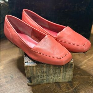 Enzo Angiolini Coral Women's Loafers